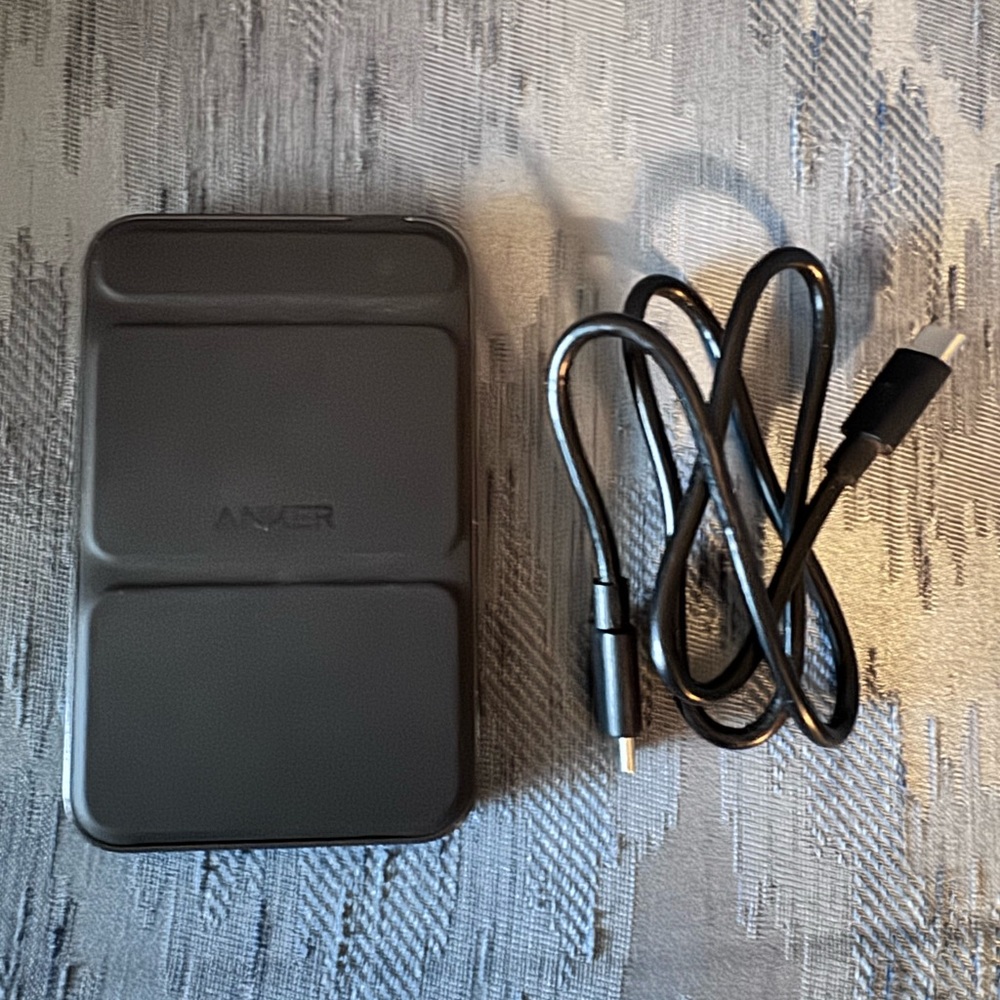 Anker MagSafe Battery charger for IPhone